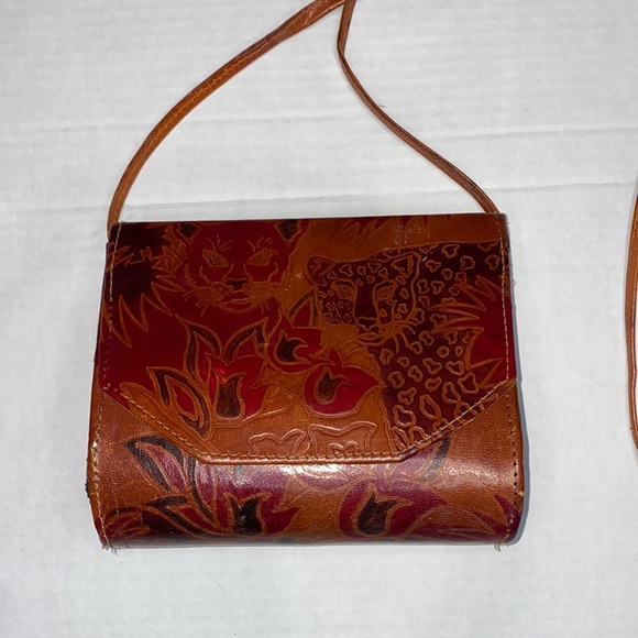 Vintage Handbags - VINTAGE Y2K tiger jungle leather crossbody